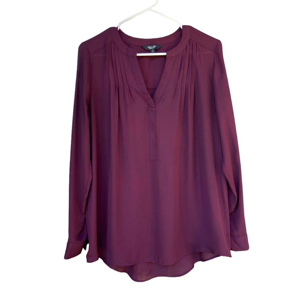 Simply Vera by Vera Wang Long Sleeve Sheer V-Neck Purple Blouse Size M
